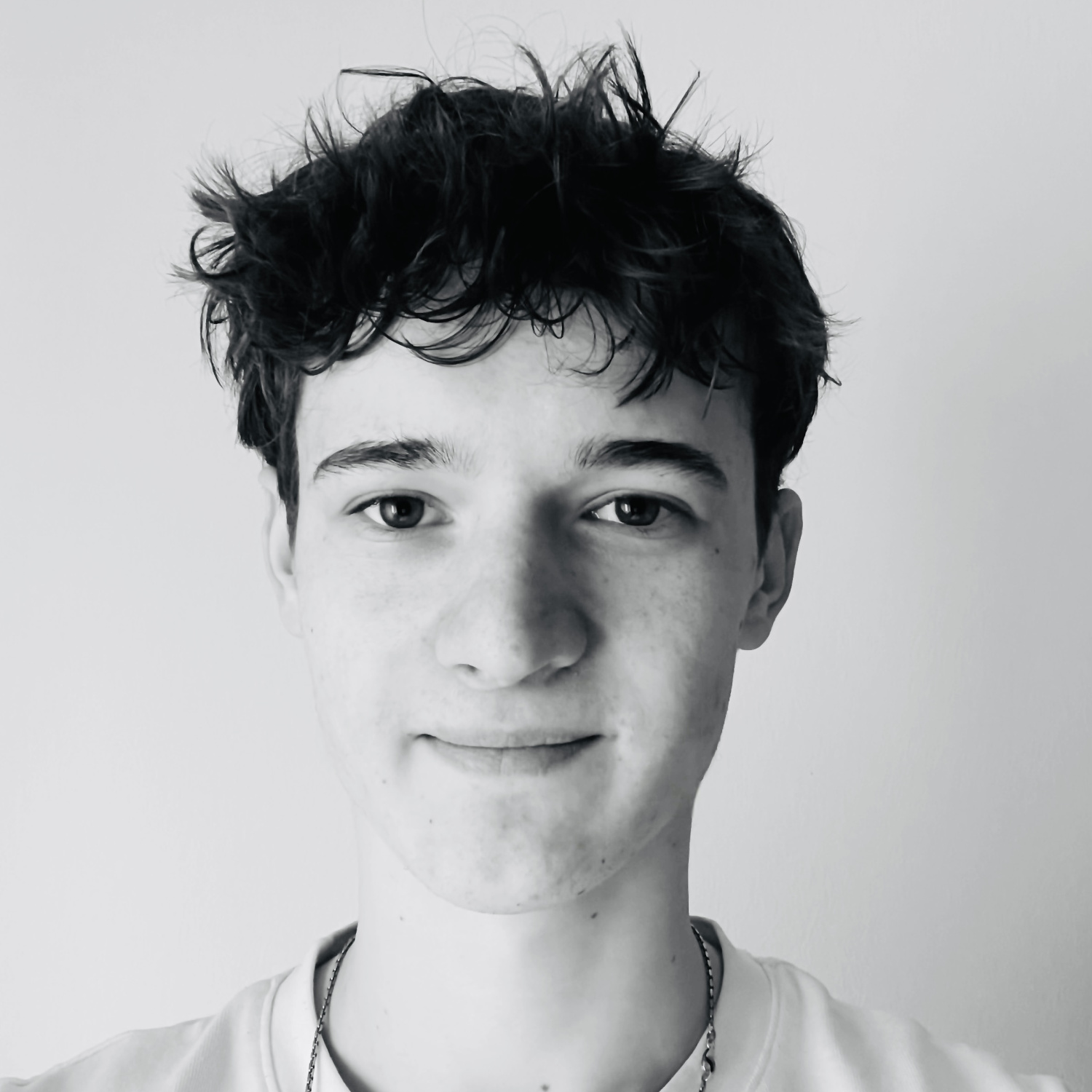 Porträt von Alan Schletz – Breakdance-Trainer der Tanzschule Nett & Friends Köln & Siegburg.